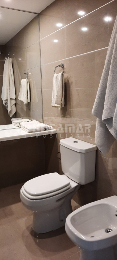 Apartamento ID.211972 - EXCELENTE APARTAMENTO EN EDIFICIO ALEXANDER BOULEVARD