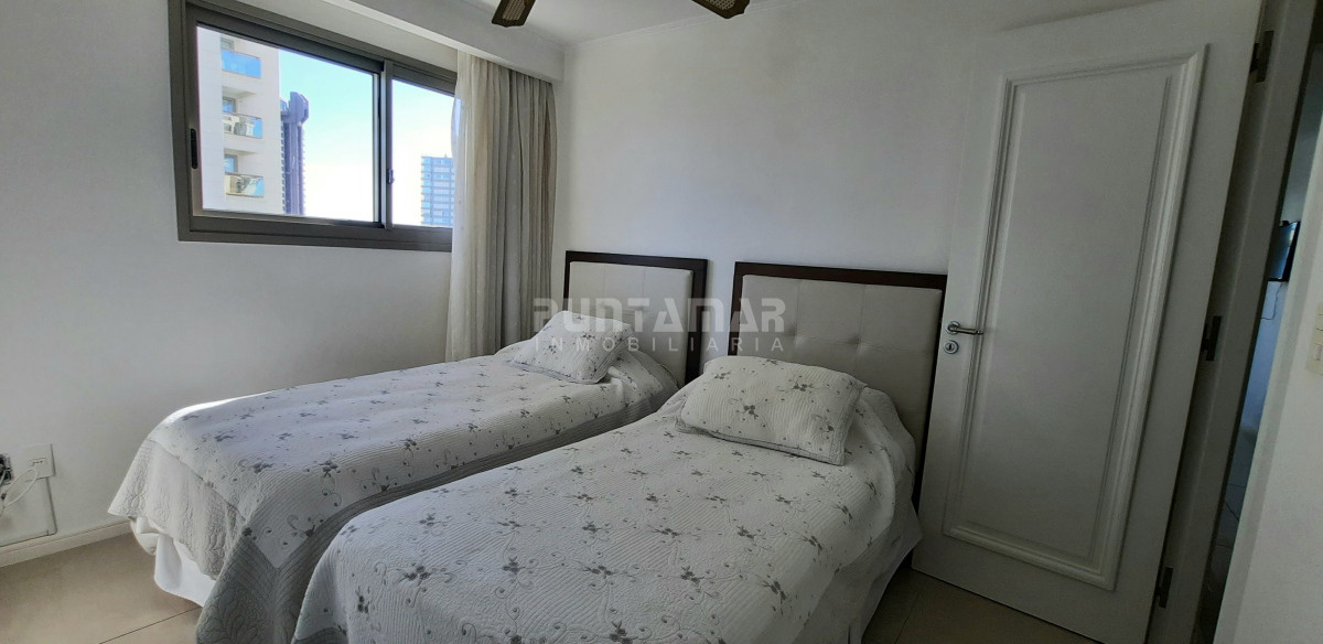 Apartamento ID.1338 - DEPARTAMENTO DE 3 DORMITORIOS EN EDIFICIO DE CATEGORIA 