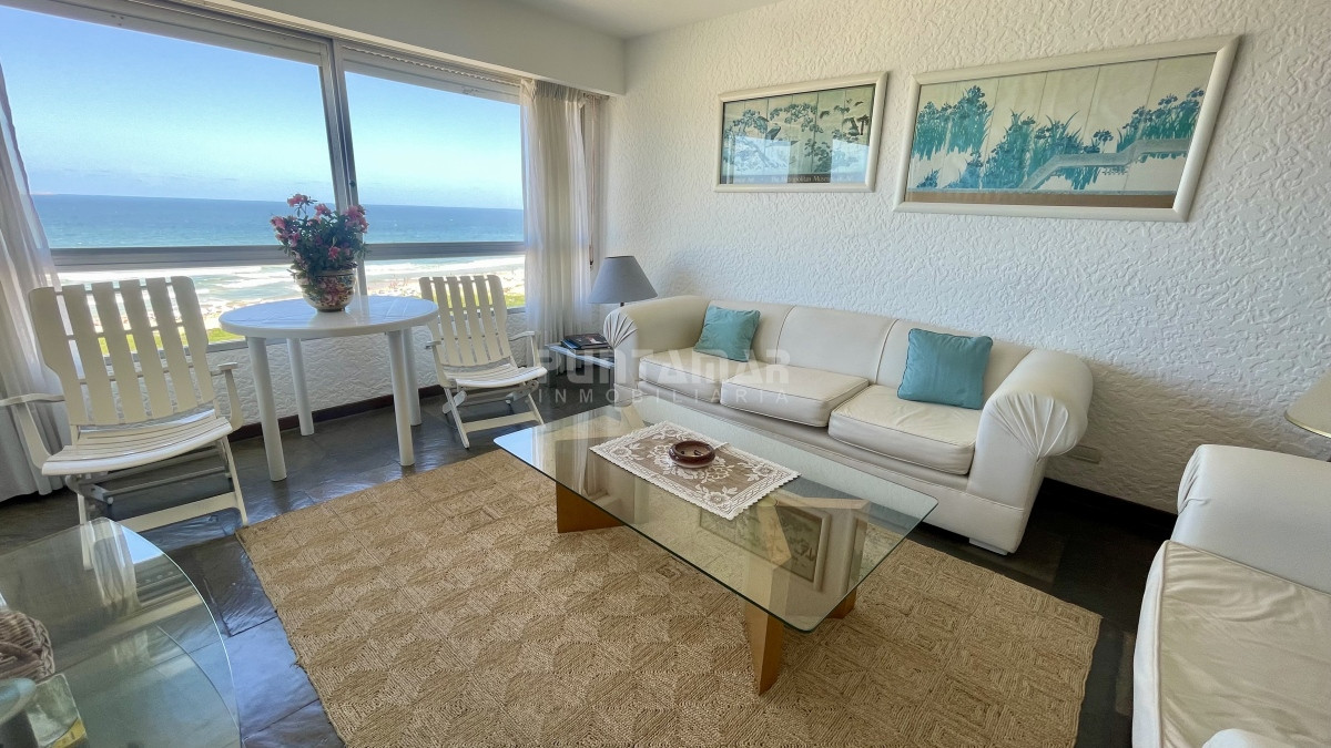 Apartamento ID.213221 - MUY LINDO APARTAMENTO DE UN DORMITORIO PRIMERA LINEA AL MAR 
