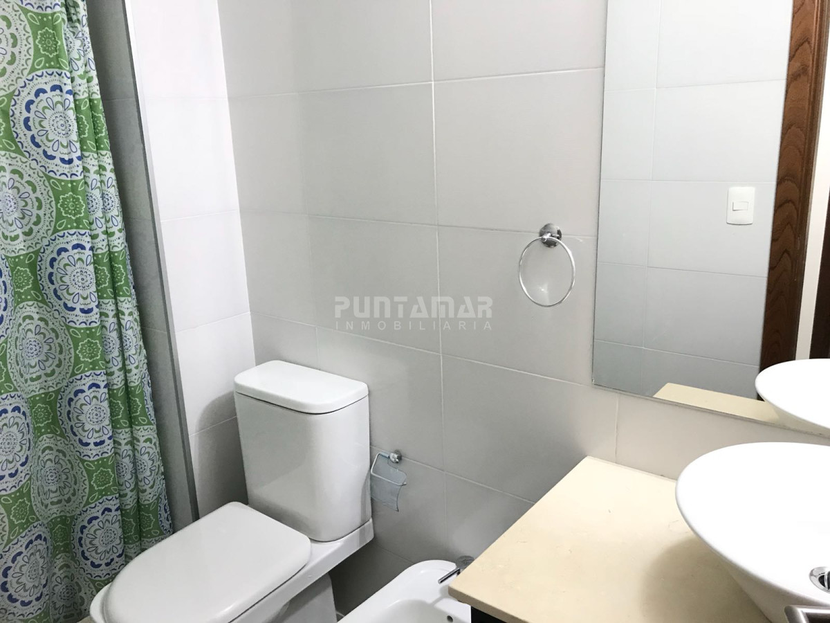 Apartamento ID.211840 - DIVINO APARTAMENTO UBICADO EN PLANTA BAJA CON TERRAZA AL PARQUE , PARRILLERO PROPIO Y  VISTA PANORAMICA HACIA LA PLAYA Y PUESTA DE SOL.