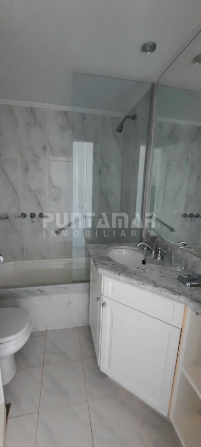 Apartamento ID.213059 - IMPORTANTE DEPARTAMENTO DE 3 DORMITORIOS EN SUITE EN LA MANSA
