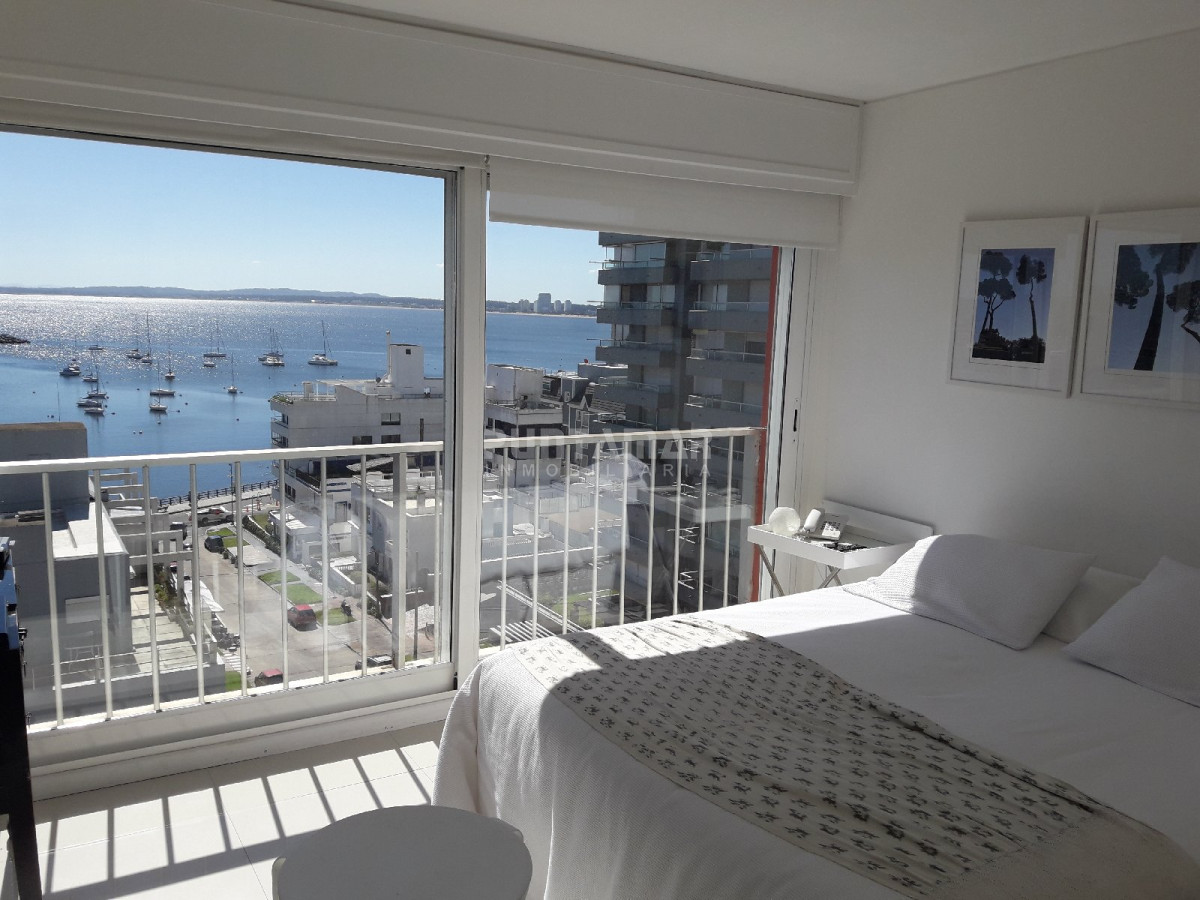 Apartamento ID.211651 - DIVINO APARTAMENTO EN ZONA DE PENINSULA, TERRAZA CON UNA VISTA INCREIBLE Y MUY LUMINOSO, A PASOS DEL PUERTO Y PLAYA..!!!