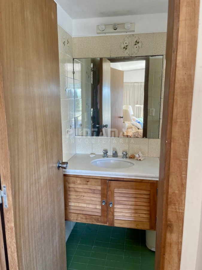 Apartamento ID.213655 - ALQUILER ANUAL DE APARTAMENTO DE 4 DORMITORIOS. PUNTA DEL ESTE