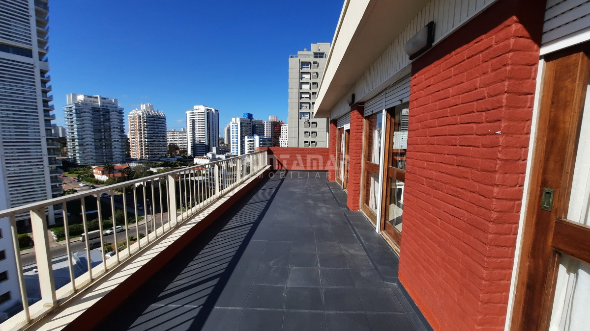 Apartamento ID.9067 - DEPARTAMENTO DE 2 DORMITORIOS CON VISTA AL MAR