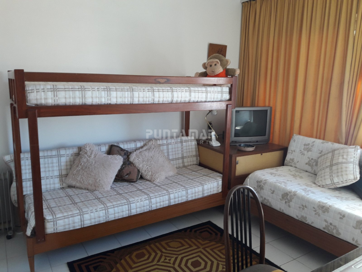 Apartamento ID.1254 - Edificio con servicio de mucamas ubicado en La Península a pasos del puerto