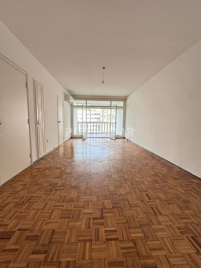 Apartamento ID.213675 - OPORTUNIDAD VENTA APARTAMENTO 2  DORMITORIOS EN POCITOS 100 METROS DE LA RAMBLA