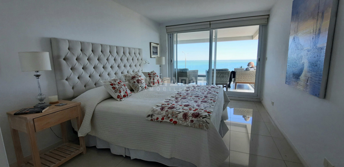 Apartamento ID.213797 - EXCLUSIVO DEPARTAMENTO DE 3 DORMITORIOS EN SUITE EN LA MANSA