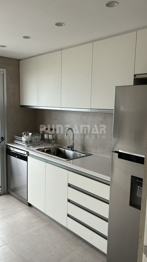 Apartamento ID.212832 - Malecon esquinero en alquiler
