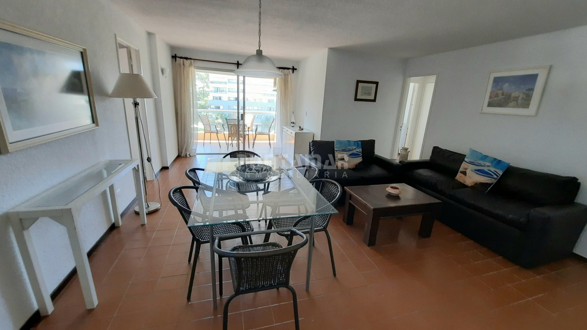 Apartamento ID.7063 - DEPARTAMENTO DE 3 DORMITORIOS CON BALCON 