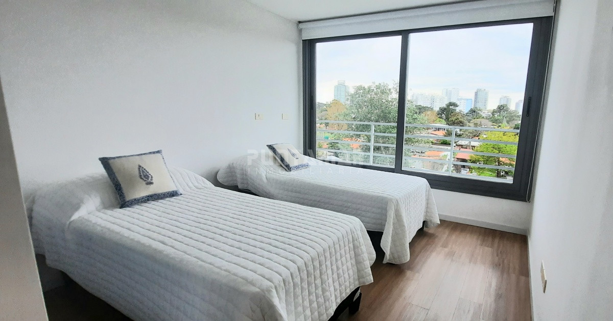 Apartamento ID.211972 - EXCELENTE APARTAMENTO EN EDIFICIO ALEXANDER BOULEVARD