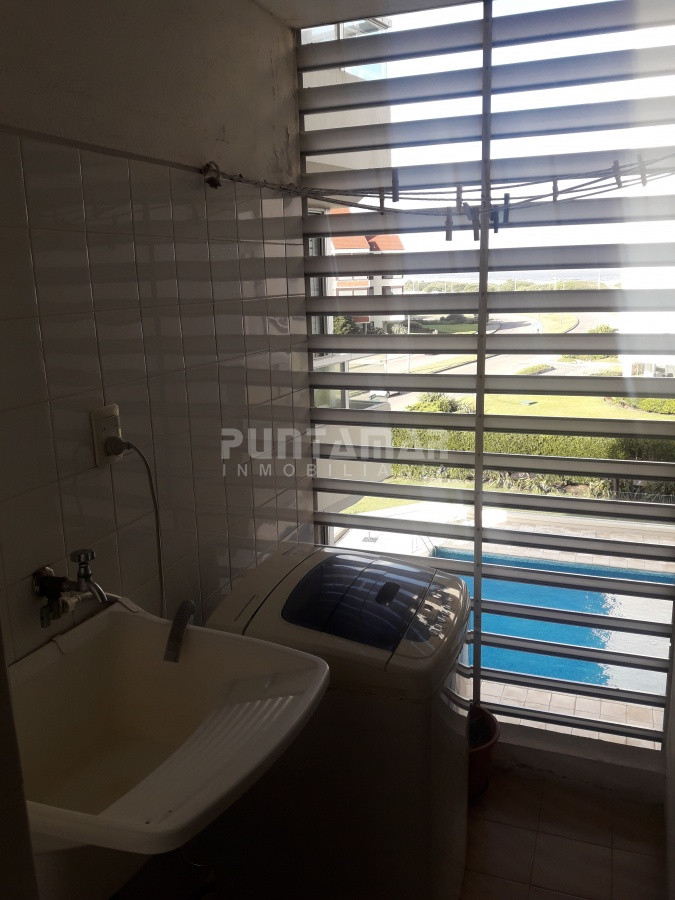Apartamento ID.211935 - CONFORTABLE APARTAMENTO DE 2 DORMITORIOS UNO EN SUITE , TORRE CON SERVICIOS Y GARAGE
