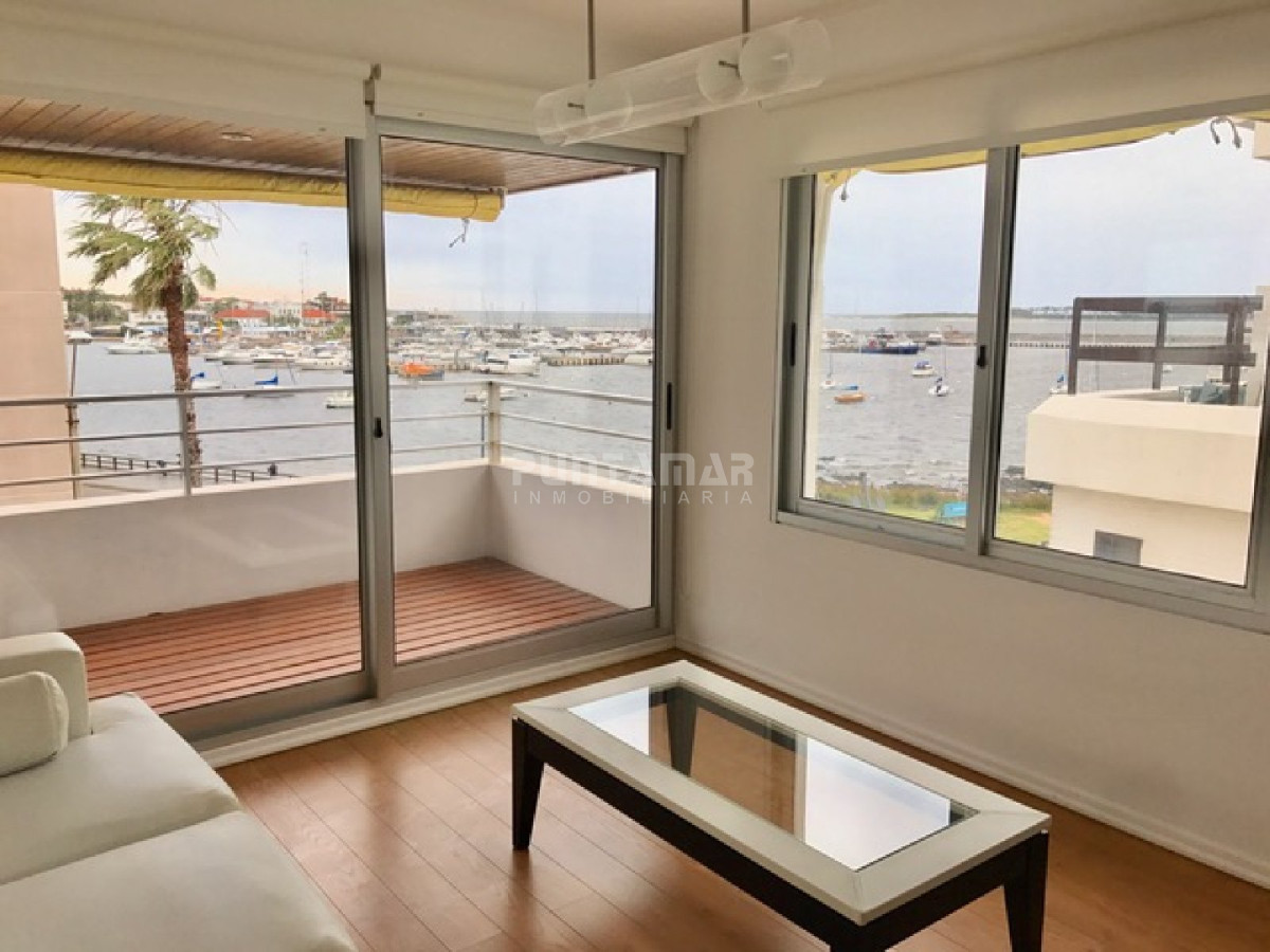 Apartamento ID.1351 - Reciclado en venta, vista al puerto
