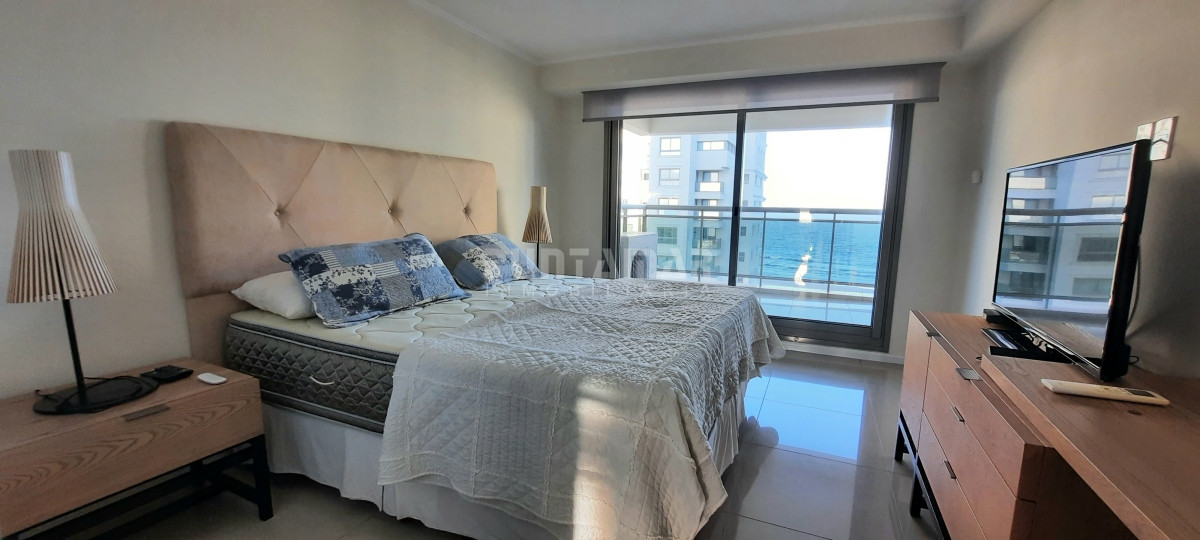Apartamento ID.213329 - IMPORTANTE DEPARTAMENTO DE 3 DORMITORIOS EN SUITE EN EDIFICIO DE CATEGORIA