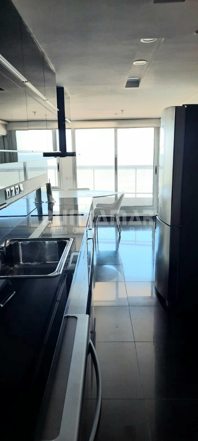 Apartamento ID.212418 - EXCELENTE APARTAMENTO EN EDIFICIO LOOK BRAVA, 3 DORMITORIOS, 1 EN SUITE, BALCON TERRAZA CON PARRILLERO,GARAGE 