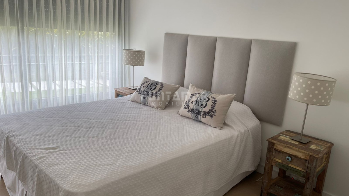 Apartamento ID.212885 -  APARTAMENTO FRENTE AL MAR CON TERRAZA Y PARRILLERO , ALQUILER DE  TEMPORADA 
