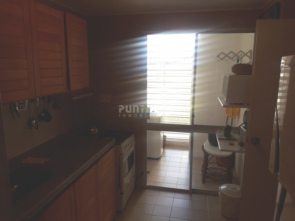 Apartamento ID.211935 - CONFORTABLE APARTAMENTO DE 2 DORMITORIOS UNO EN SUITE , TORRE CON SERVICIOS Y GARAGE