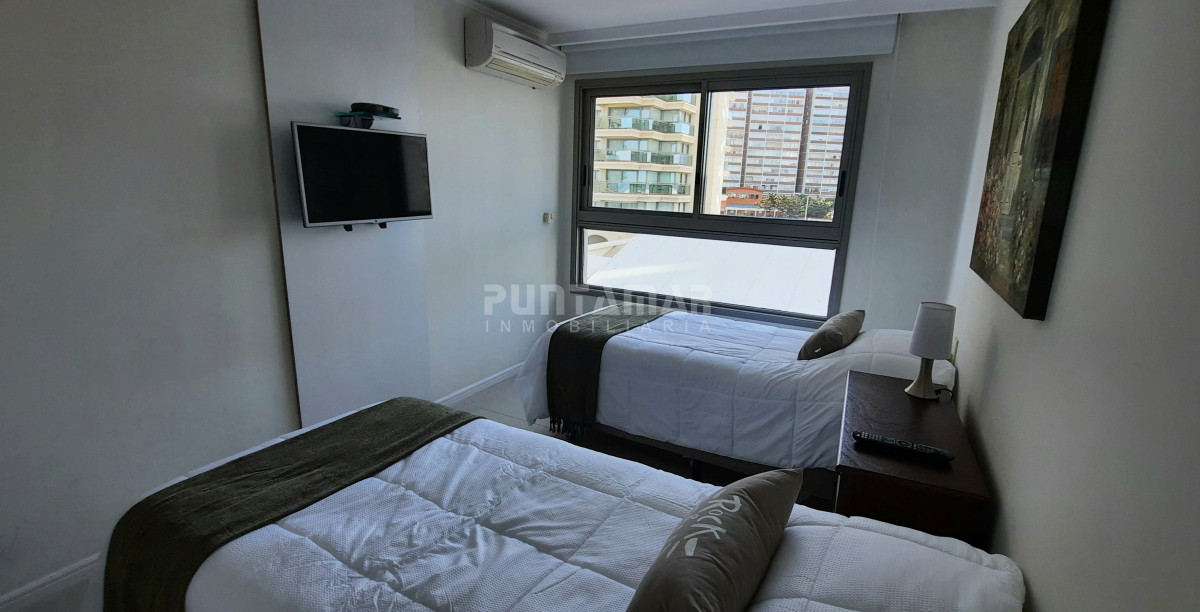 Apartamento ID.213467 - IMPORTANTE DEPARTAMENTO DE 3 DORMITORIOS EN SUITE 