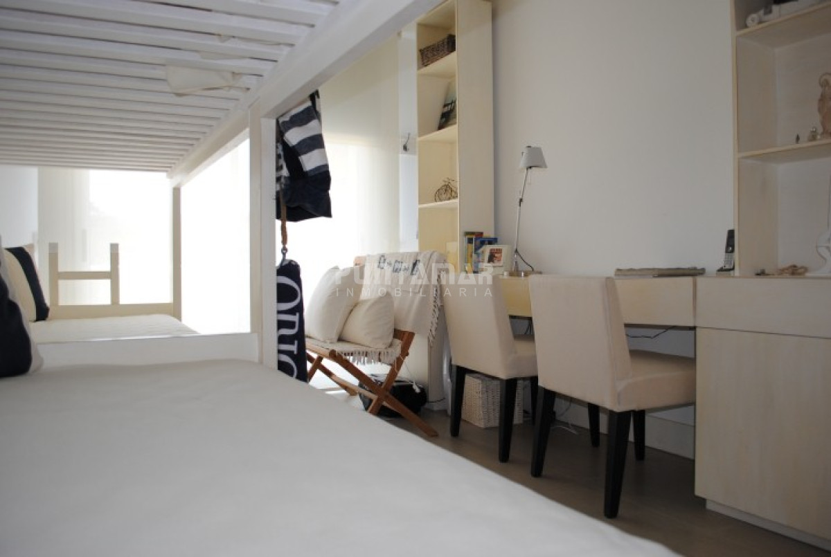 Apartamento ID.213106 - ALQUILER HERMOSO APARTAMENTO 4 DORMITORIOS FRENTE AL MAR