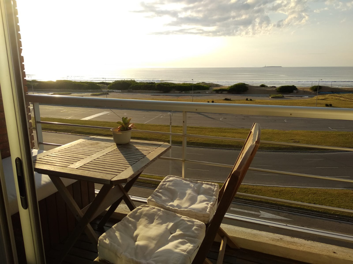 DEPARTAMENTO DE 2 DORMITORIOS CON VISTA AL MAR