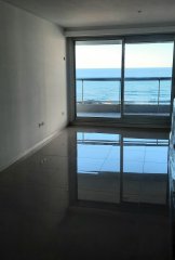 APARTAMENTO EN EDIFICIO DE CATEGORIA CON VISTA AL MAR