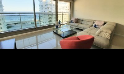 IMPORTANTE DEPARTAMENTO DE 3 DORMITORIOS EN SUITE EN EDIFICIO DE CATEGORIA