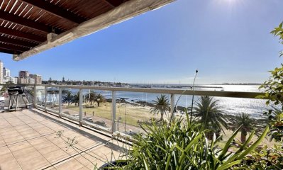 FRENTE AL PUERTO DE PUNTA DEL ESTE, DEPARTAMENTO PENTHOUSE DUPLEX EN ALQUILER