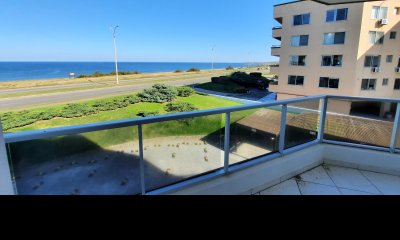 DEPARTAMENTO DE 3 DORMITORIOS CON VISTA AL MAR