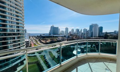 EXCLUSIVO PENTHOUSE DE 3 DORMITORIOS SOBRE AVENIDA CHIVERTA