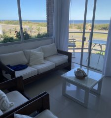 VENTA DEPARTAMENTO DOS DORMITORIOS FRENTE AL MAR EN SAN RAFAEL