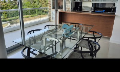 APARTAMENTO DE 3 DORMITORIOS EN SUITE CON BALCON CON PARRILLERO