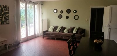 casa de 3 plantas en parada 7 de la mansa, con 4 dormitorios y dependencia de servicio - pmi212770c
