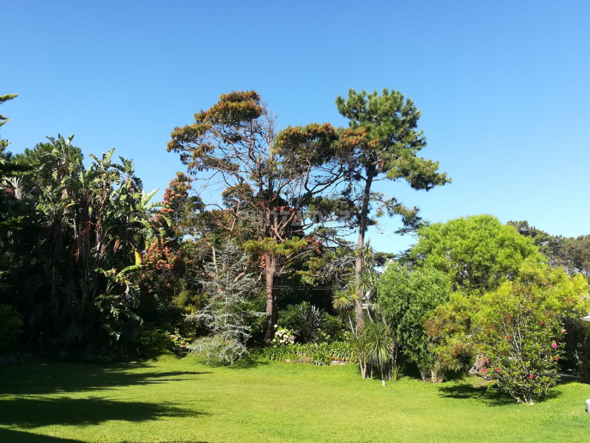 Casa ID.210662 - CASA DE 4 DORMITORIOS CON PISCINA