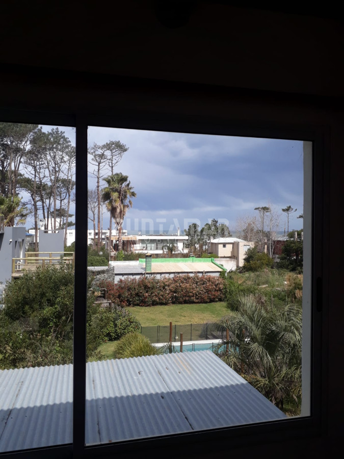 Casa ID.210842 - Casa de 5 dormitorios en alquiler en Montoya