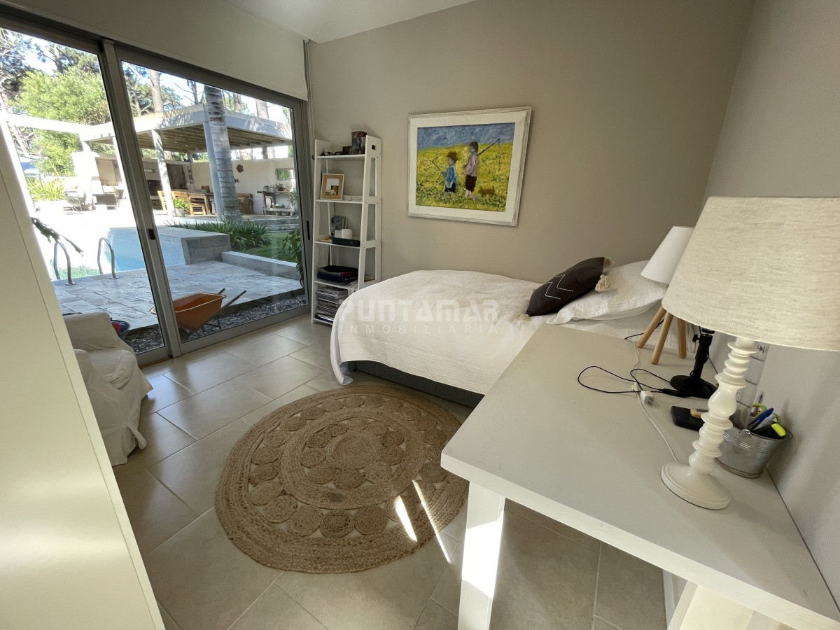 Casa ID.212480 - VENTA DE CASA 4 DORMITORIOS EN MONTOYA