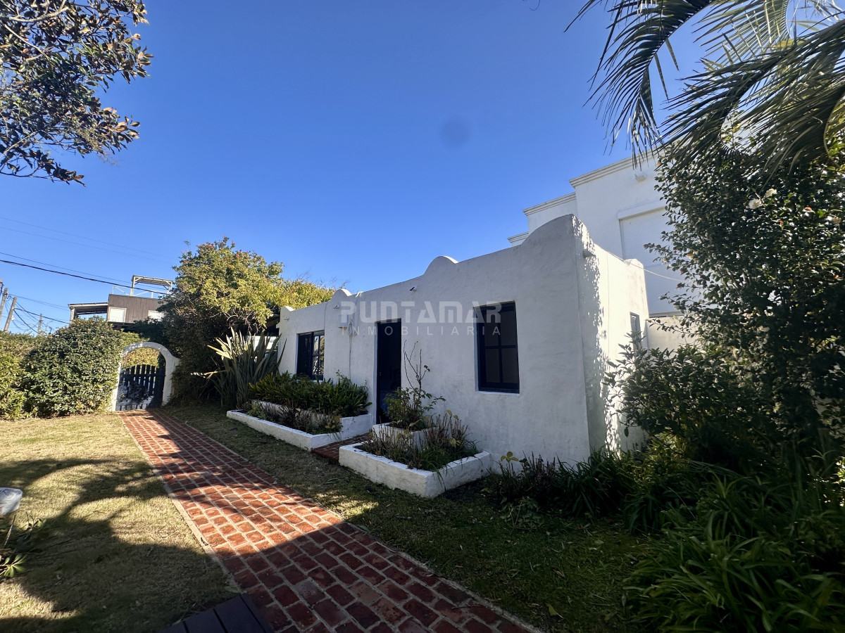 Casa ID.210815 - Casa en alquiler en La Barra, 3 dormitorios 