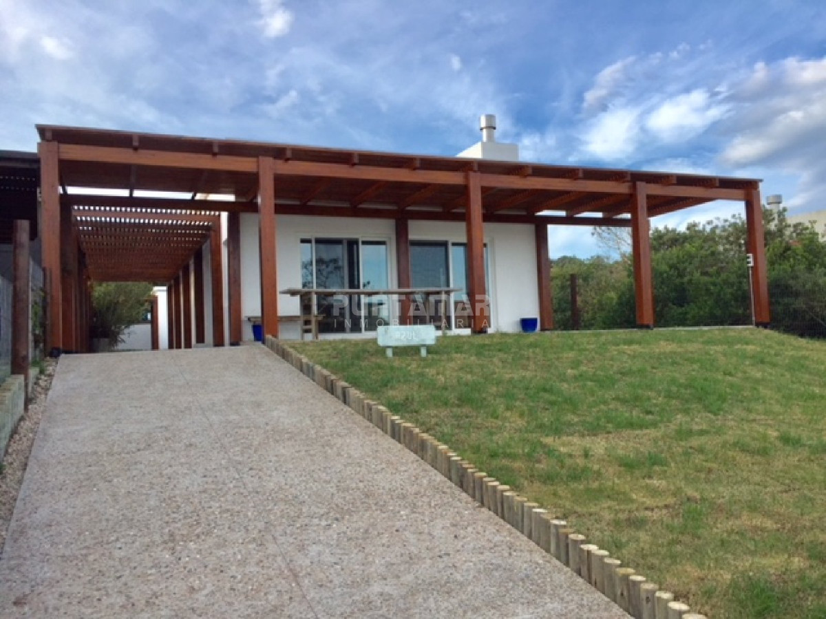 Casa ID.210767 - Casa en alquiler en Montoya, La Barra, 4 dormitorios 