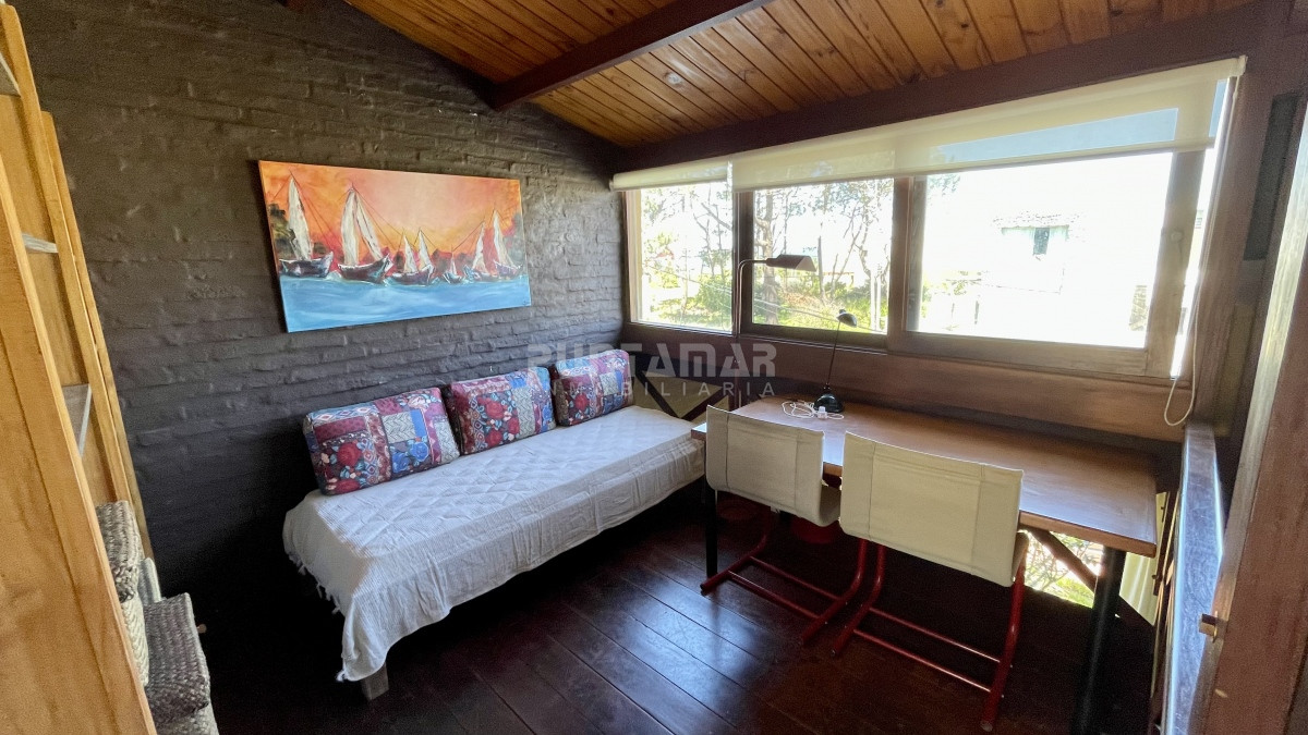 Casa ID.213125 - ALQUILER DE CASA 4 DORMITORIOS EN MONTOYA