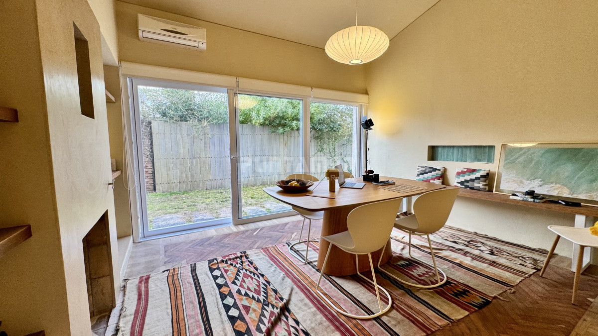 Casa ID.213532 - ALQUILER CASA DE DISEÑO DE 3 DORMITORIOS CON PISCINA EN SAN RAFAEL 