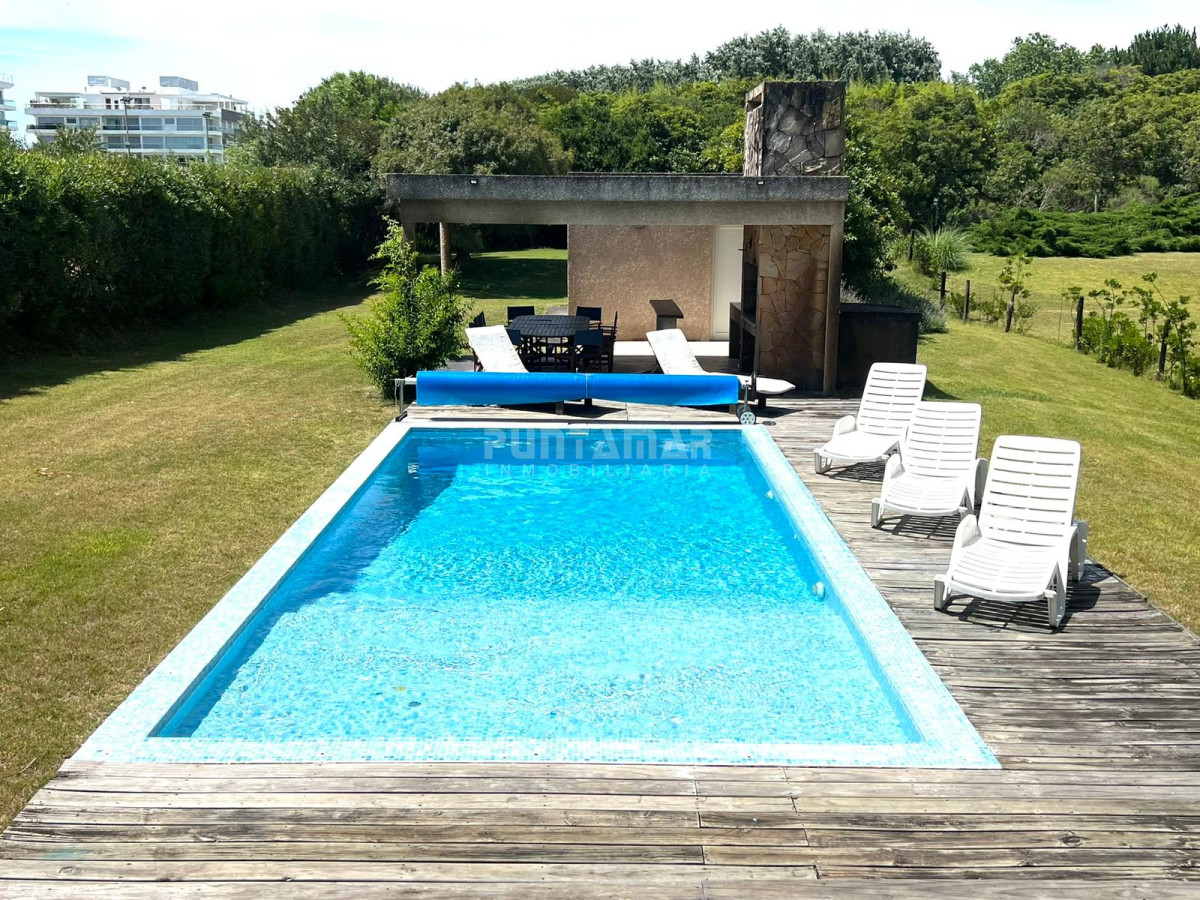 Casa ID.210709 - ALQUILER MODERNA CASA RINCON DEL INDIO 3 DORM Y PISCINA