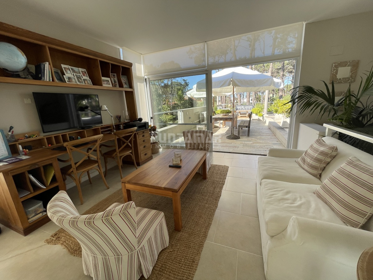 Casa ID.212480 - VENTA DE CASA 4 DORMITORIOS EN MONTOYA