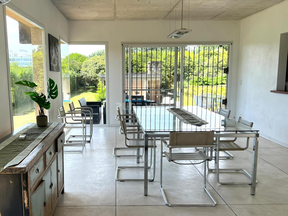 Casa ID.210709 - ALQUILER MODERNA CASA RINCON DEL INDIO 3 DORM Y PISCINA