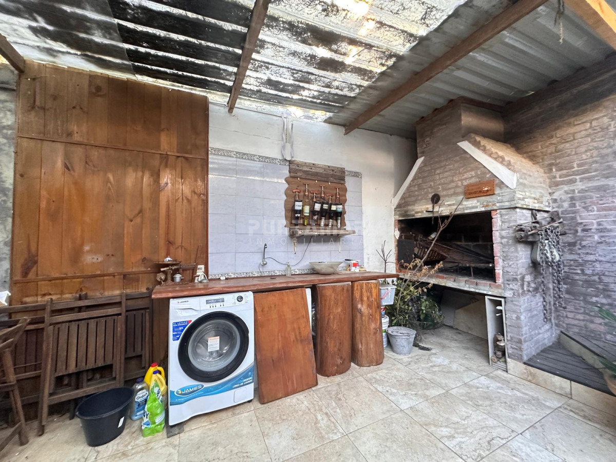 Casa ID.213743 - CALIDA CASA DE 3 DORMITORIOS EN BARRIO SAN RAFAEL