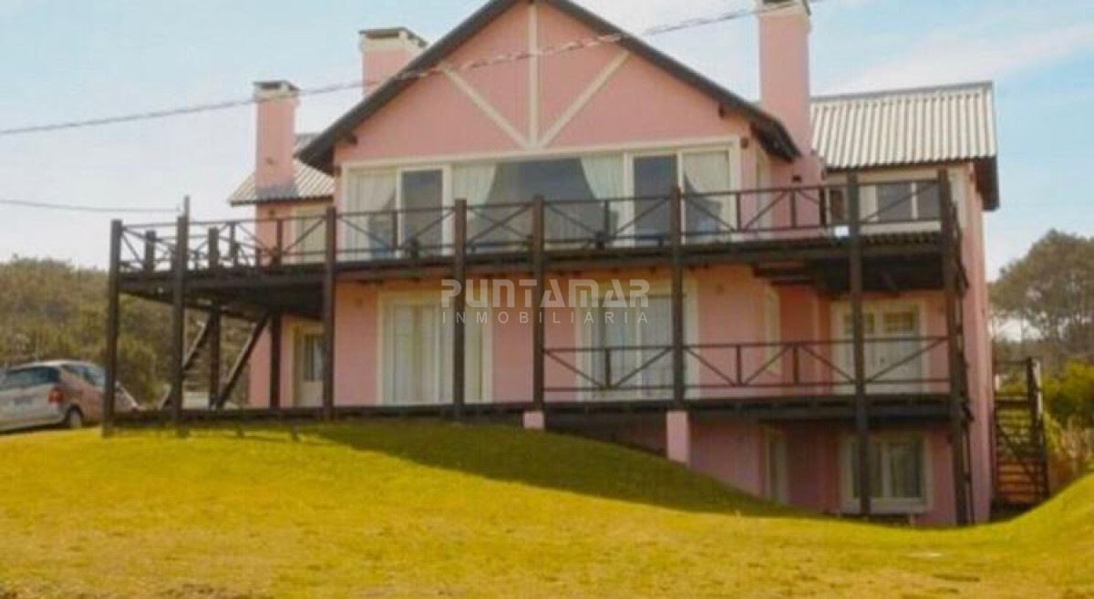 Casa ID.212179 - Gran Casa en Montoya a una cuadra de la playa