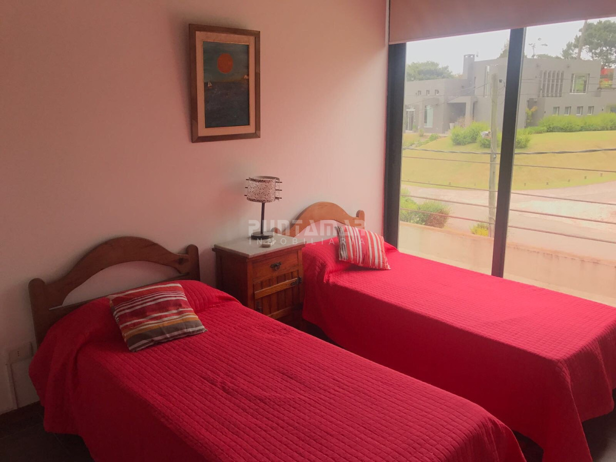 Casa ID.210979 - Casa de 4 dormitorios en Montoya, La Barra