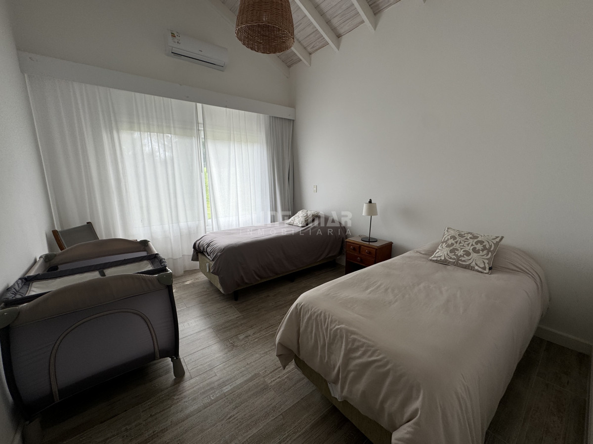 Casa ID.213449 - Casa en alquiler en Pueblo Mio