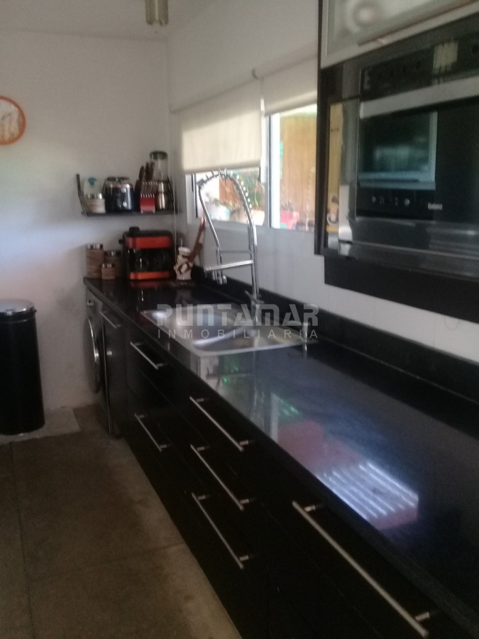 Casa ID.210984 - CASA EN ALQUILER 3 DORMITORIOS EN LA BARRA 