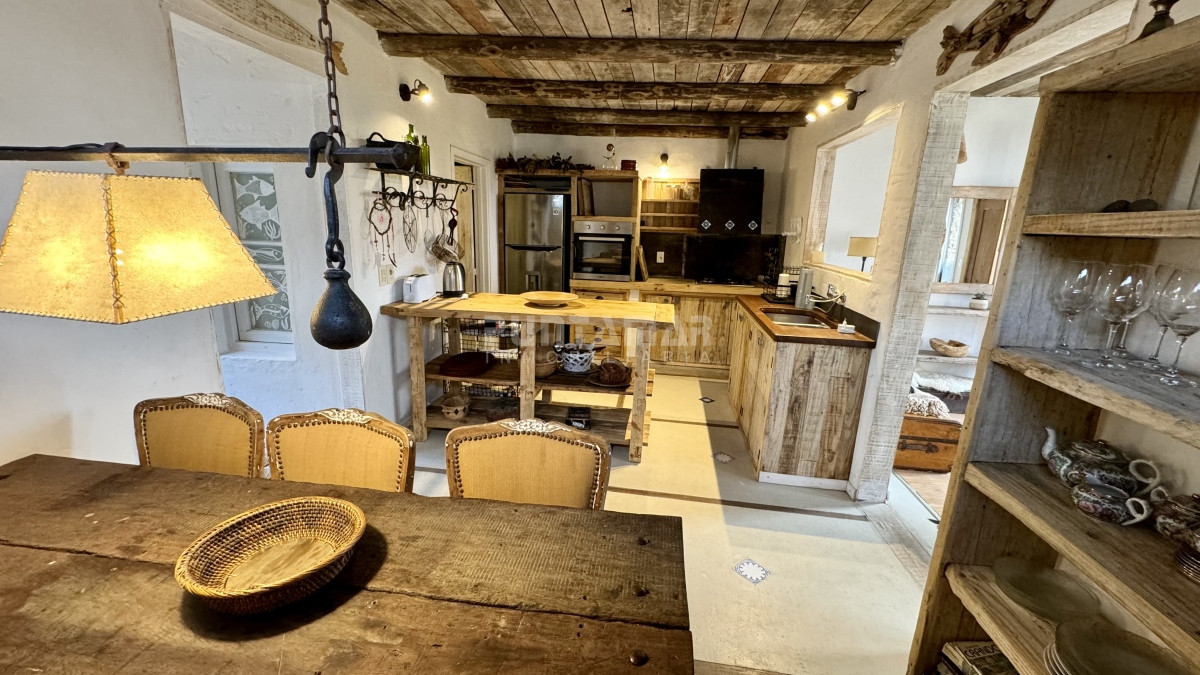 Casa ID.213291 - MUY LINDA CASA A METROS DEL MAR EN EL CORAZON DE LA BARRA 