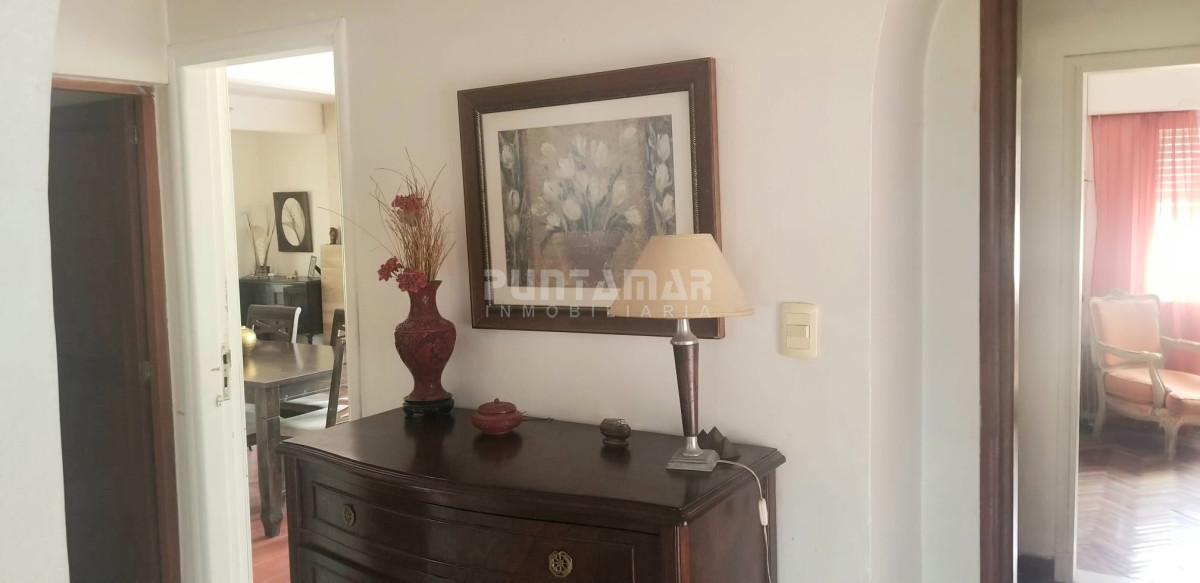 Casa ID.212770 - CASA DE 3 PLANTAS EN PARADA 7 DE LA MANSA, CON 4 DORMITORIOS Y DEPENDENCIA DE SERVICIO