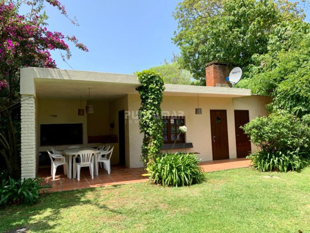Casa ID.212016 - HERMOSA CASA DE 2 PLANTAS EN PARADA 9 DE LA MANSA