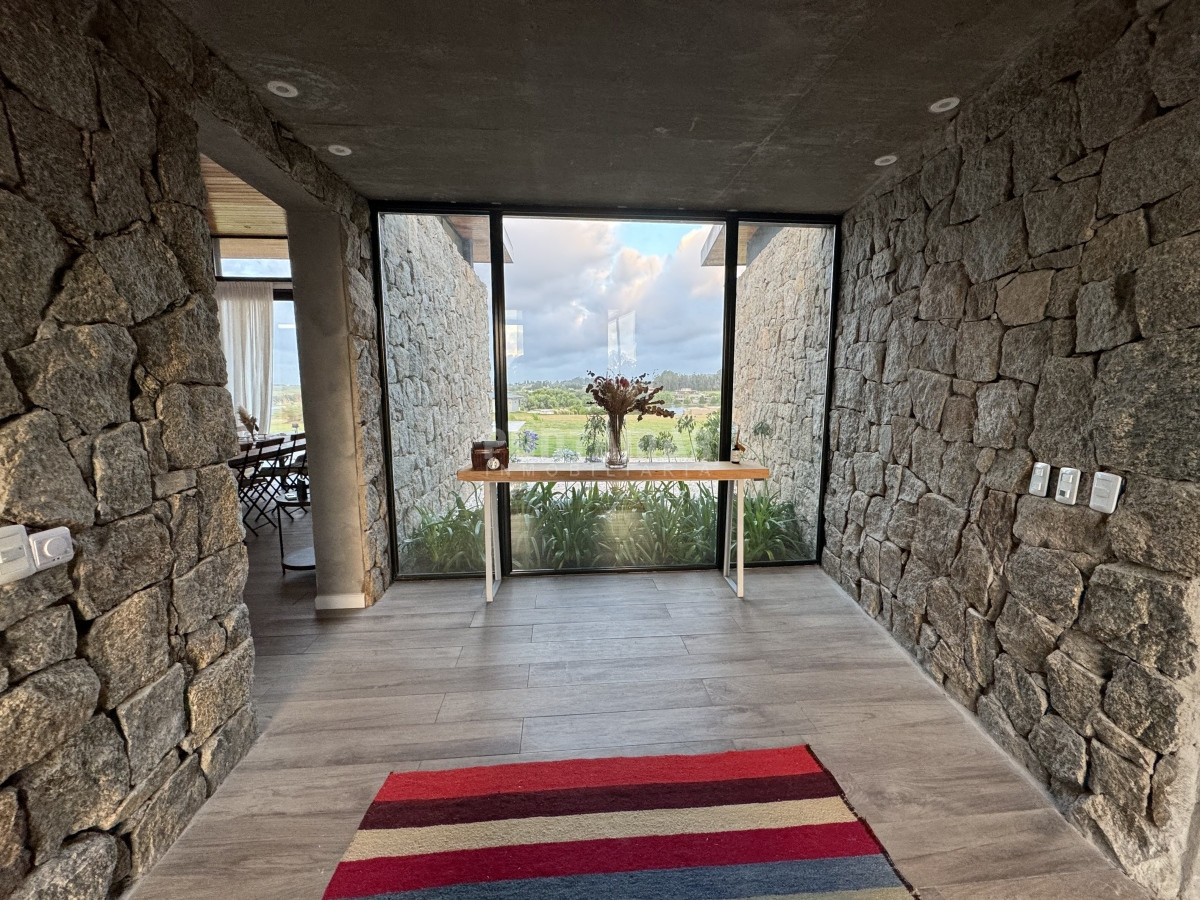 Casa ID.212882 - Casa en venta y alquiler en Pueblo Mio